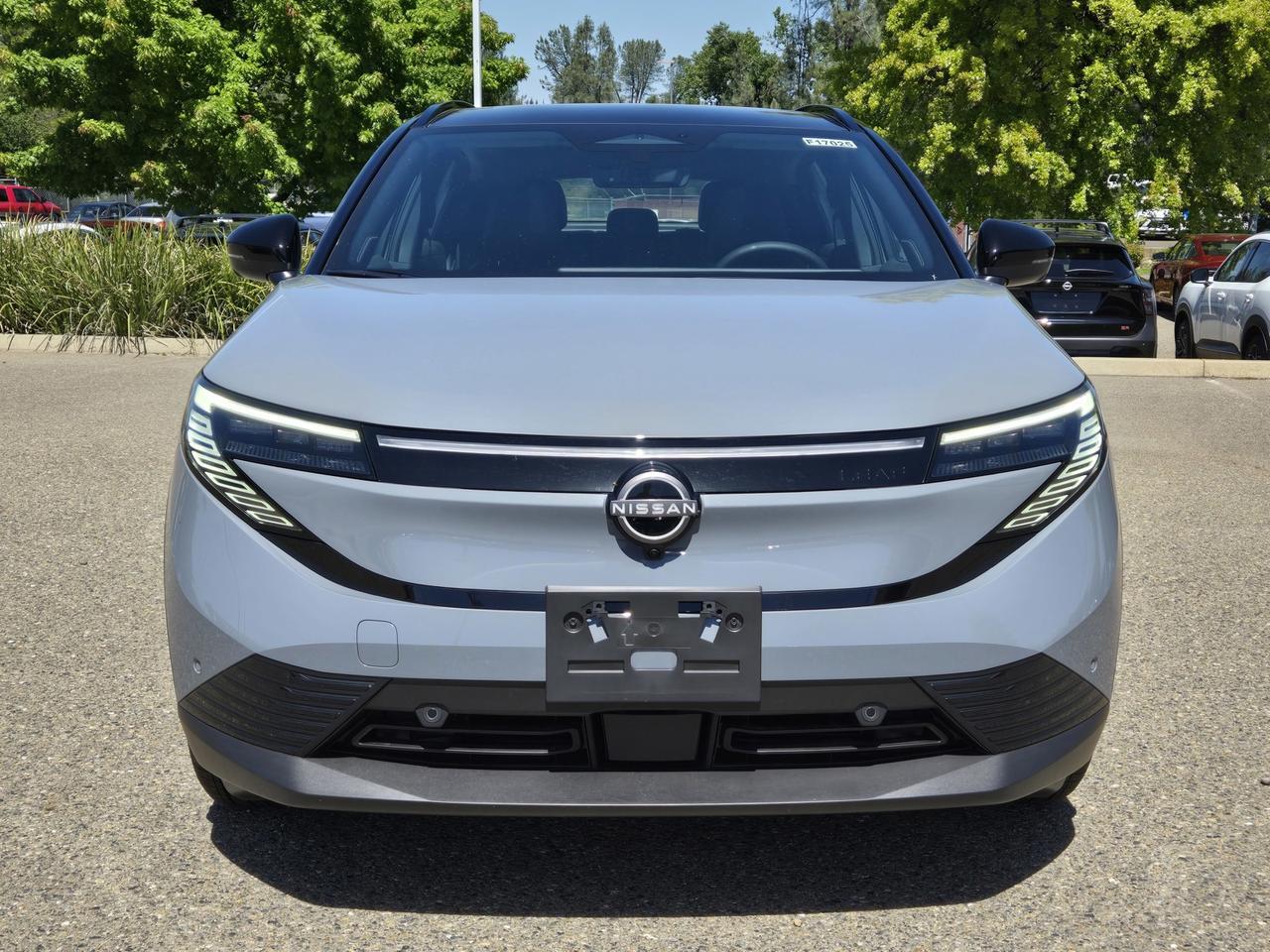 2026 Nissan LEAF PLATINUM+