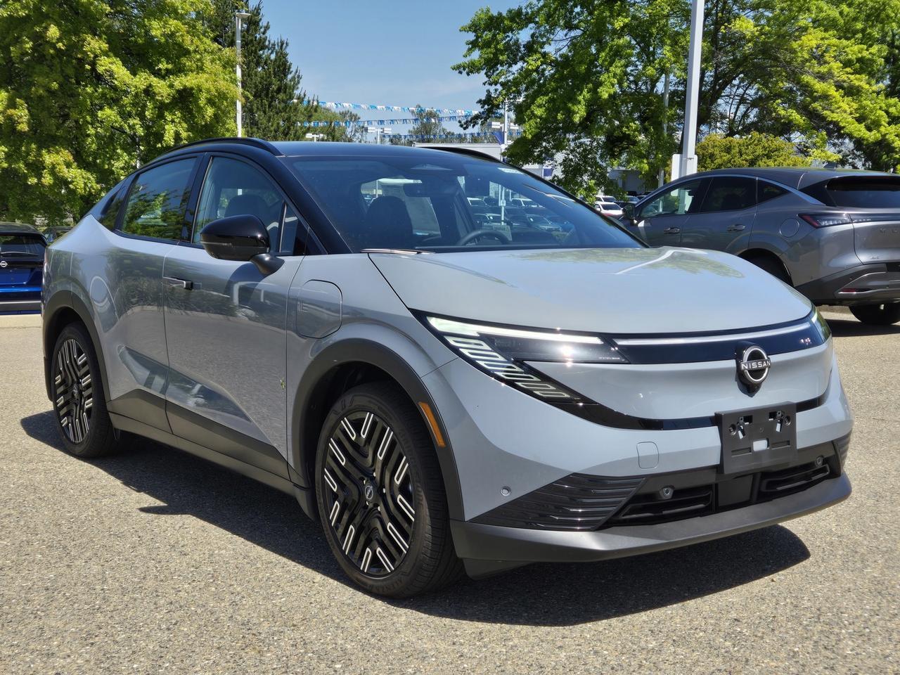 2026 Nissan LEAF PLATINUM+