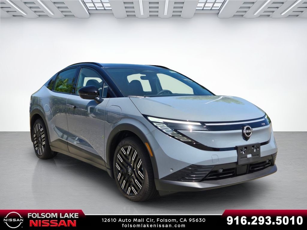 2026 Nissan LEAF PLATINUM+