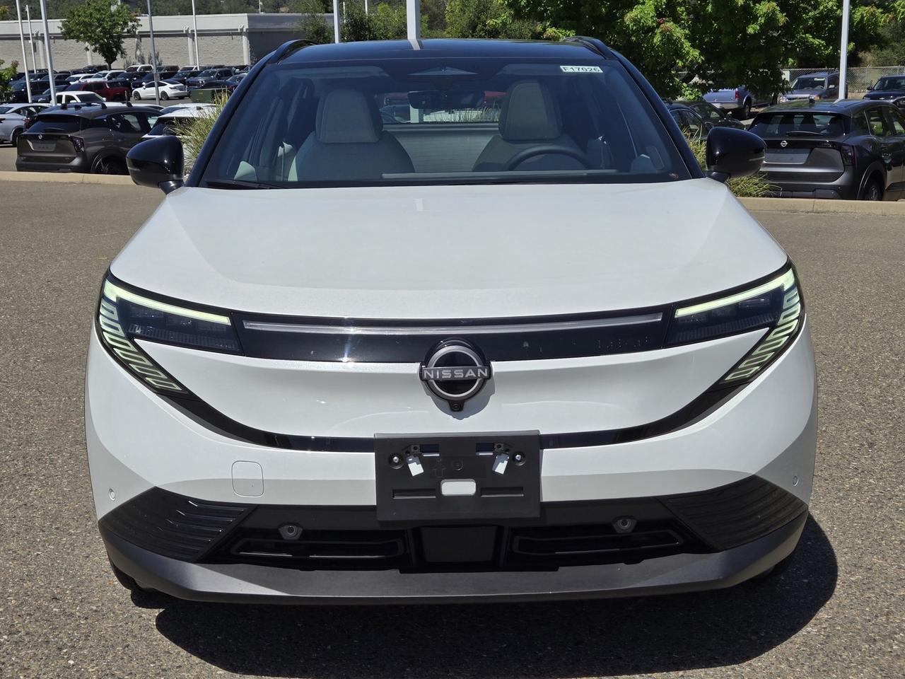 2026 Nissan LEAF PLATINUM+