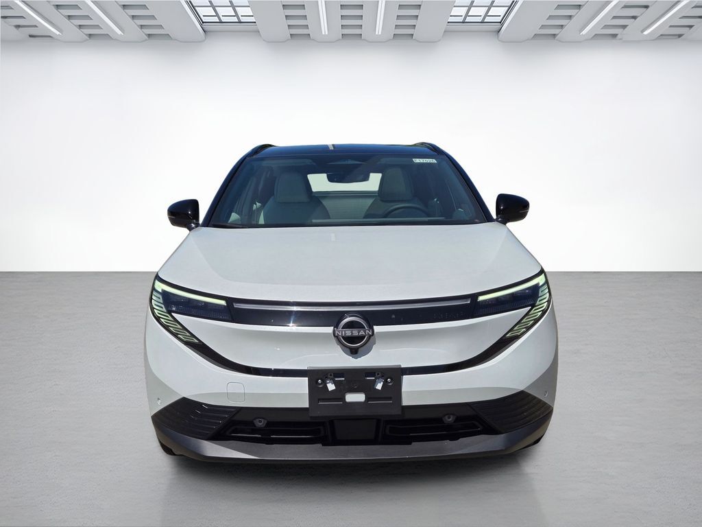 2026 Nissan LEAF PLATINUM+