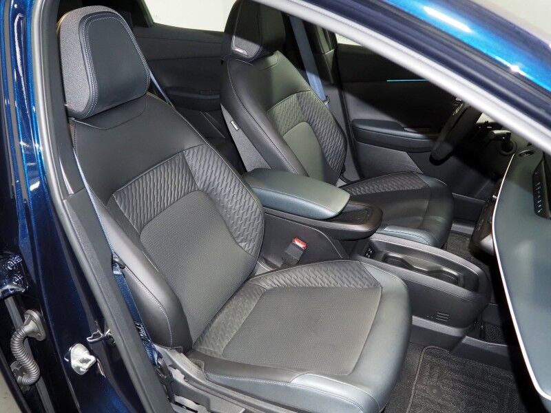 2026 Nissan LEAF PLATINUM+ *HEADS-UP DISPLAY, NAVIGATION, ADAPTIVE CRUISE, SAFETY ALERTS, 360 VIEW CAMERAS, COLOR TOUCHSCREEN, PANO GLASS ROOF, HEATED SEATS/STEERING, POWER LIFTGATE, BOSE, WIRELESS CHARGING, ANDROID & APPLE Round Rock TX