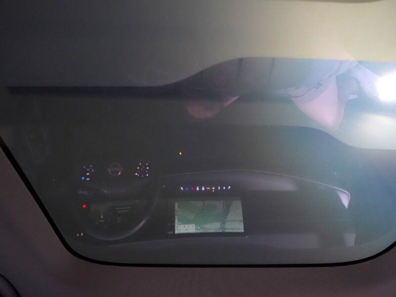 2026 Nissan LEAF PLATINUM+ *HEADS-UP DISPLAY, NAVIGATION, ADAPTIVE CRUISE, SAFETY ALERTS, 360 VIEW CAMERAS, COLOR TOUCHSCREEN, PANO GLASS ROOF, HEATED SEATS/STEERING, POWER LIFTGATE, BOSE, WIRELESS CHARGING, ANDROID & APPLE Round Rock TX