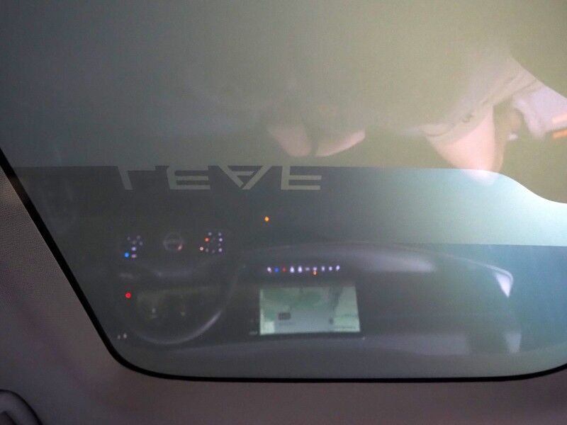 2026 Nissan LEAF PLATINUM+ *HEADS-UP DISPLAY, NAVIGATION, ADAPTIVE CRUISE, SAFETY ALERTS, 360 VIEW CAMERAS, COLOR TOUCHSCREEN, PANO GLASS ROOF, HEATED SEATS/STEERING, POWER LIFTGATE, BOSE, WIRELESS CHARGING, ANDROID & APPLE Round Rock TX