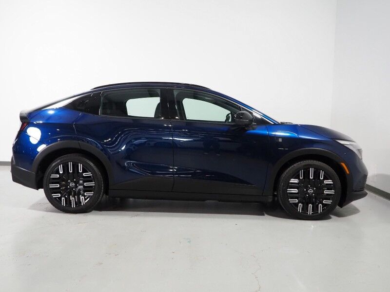 2026 Nissan LEAF PLATINUM+ *HEADS-UP DISPLAY, NAVIGATION, ADAPTIVE CRUISE, SAFETY ALERTS, 360 VIEW CAMERAS, COLOR TOUCHSCREEN, PANO GLASS ROOF, HEATED SEATS/STEERING, POWER LIFTGATE, BOSE, WIRELESS CHARGING, ANDROID & APPLE Round Rock TX