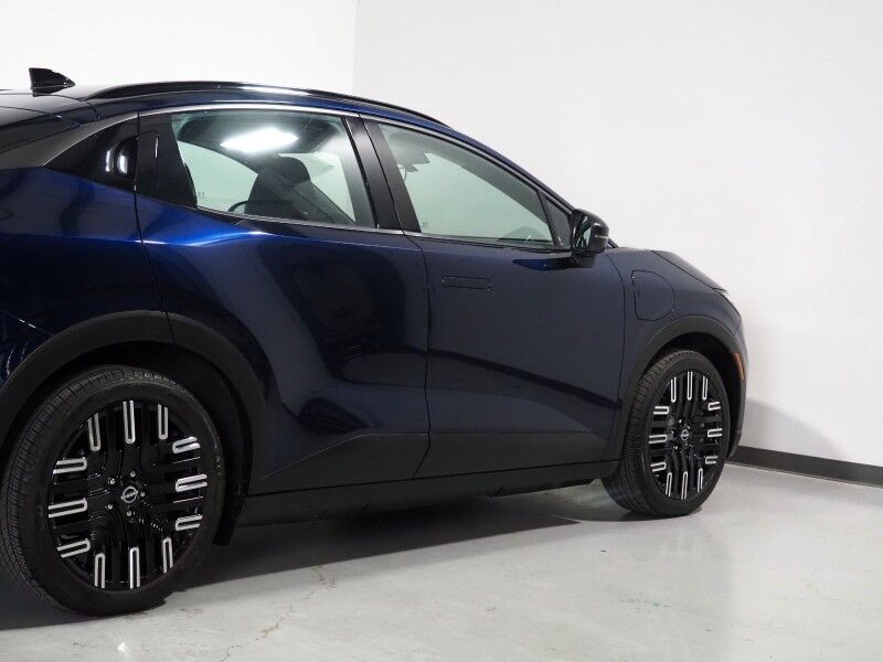 2026 Nissan LEAF PLATINUM+ *HEADS-UP DISPLAY, NAVIGATION, ADAPTIVE CRUISE, SAFETY ALERTS, 360 VIEW CAMERAS, COLOR TOUCHSCREEN, PANO GLASS ROOF, HEATED SEATS/STEERING, POWER LIFTGATE, BOSE, WIRELESS CHARGING, ANDROID & APPLE Round Rock TX
