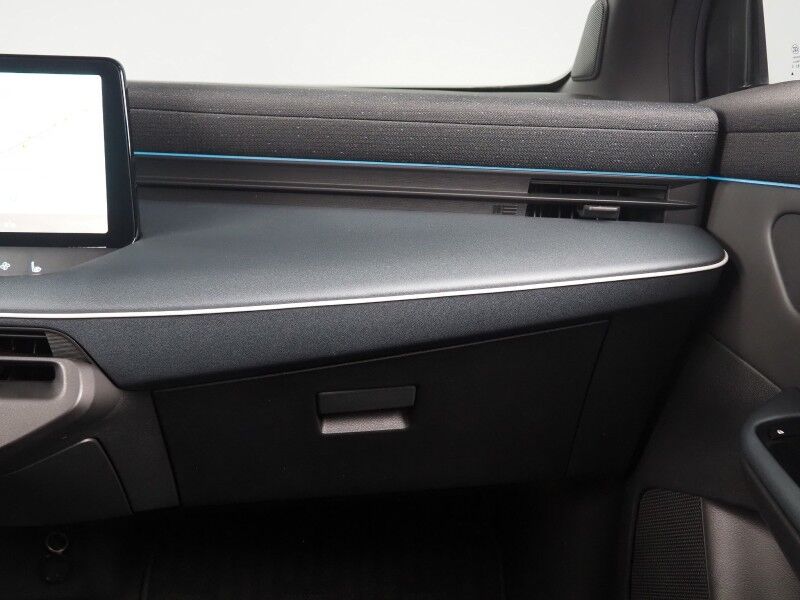 2026 Nissan LEAF PLATINUM+ *HEADS-UP DISPLAY, NAVIGATION, ADAPTIVE CRUISE, SAFETY ALERTS, 360 VIEW CAMERAS, COLOR TOUCHSCREEN, PANO GLASS ROOF, HEATED SEATS/STEERING, POWER LIFTGATE, BOSE, WIRELESS CHARGING, ANDROID & APPLE Round Rock TX