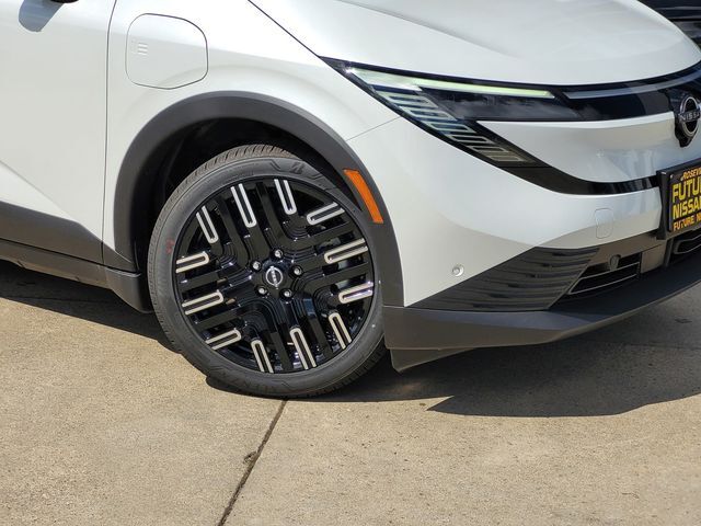 2026 Nissan LEAF PLATINUM+