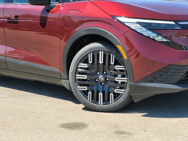 2026 Nissan LEAF PLATINUM+