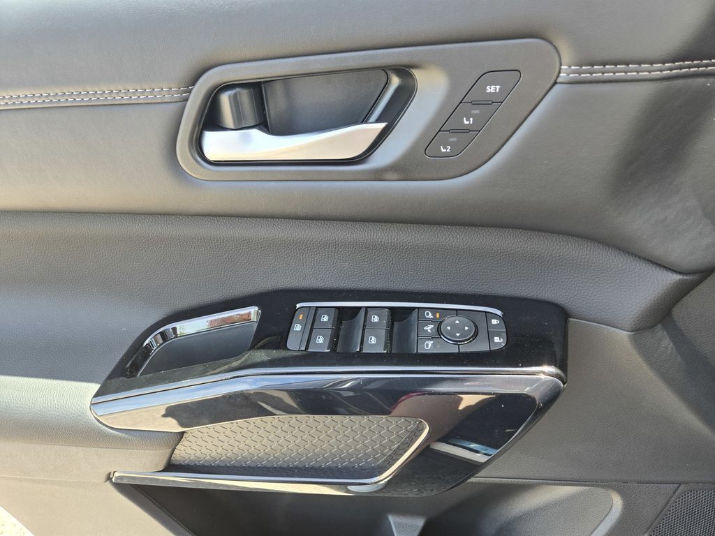 2026 Nissan Pathfinder Platinum Folsom CA