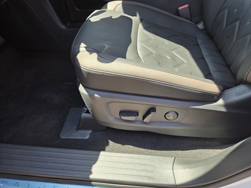 2026 Nissan Pathfinder Platinum Folsom CA
