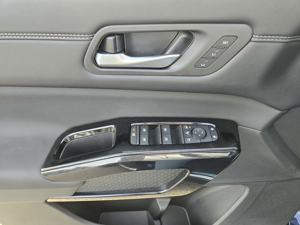 2026 Nissan Pathfinder Platinum Folsom CA