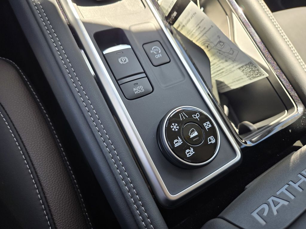 2026 Nissan Pathfinder Platinum Folsom CA