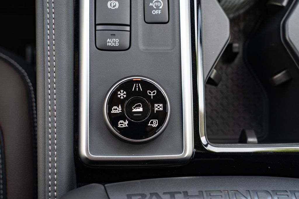 2026 Nissan Pathfinder Platinum Beaverton OR