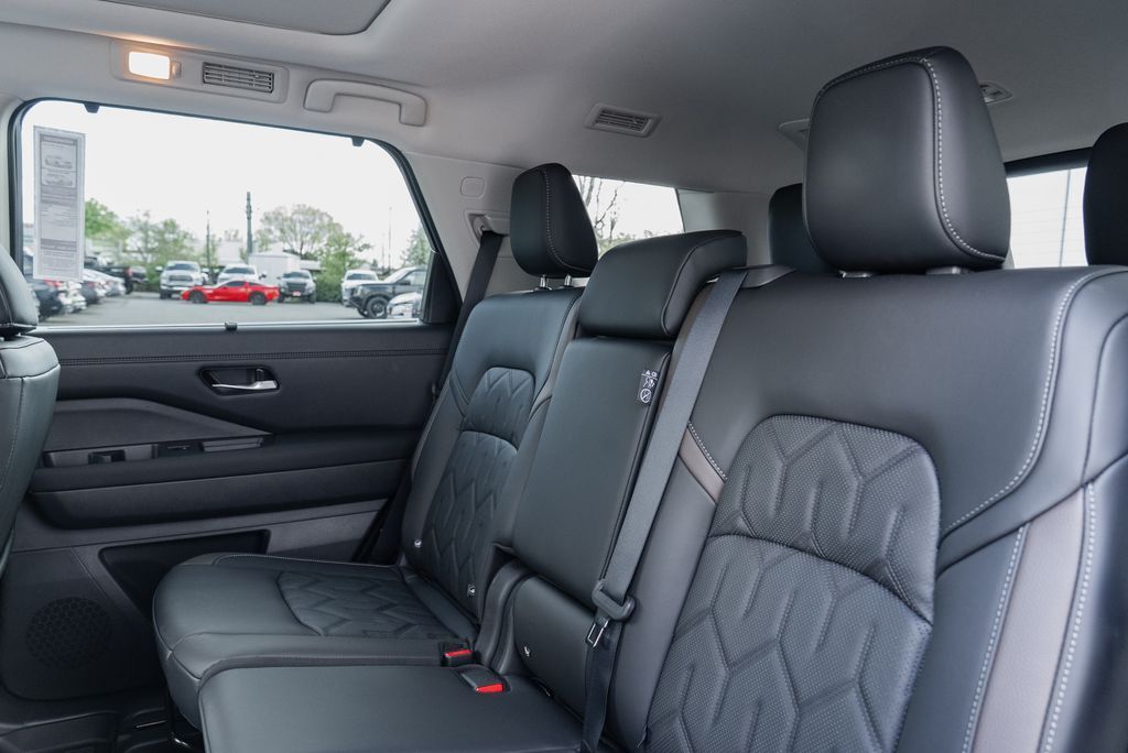 2026 Nissan Pathfinder Platinum Beaverton OR