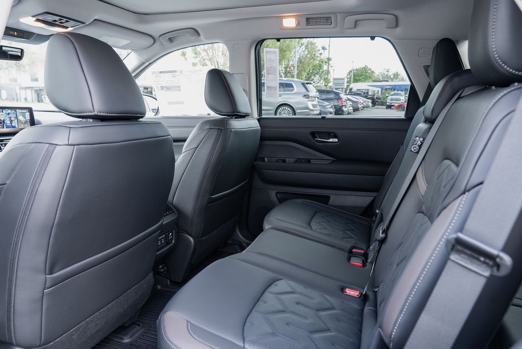 2026 Nissan Pathfinder Platinum Beaverton OR