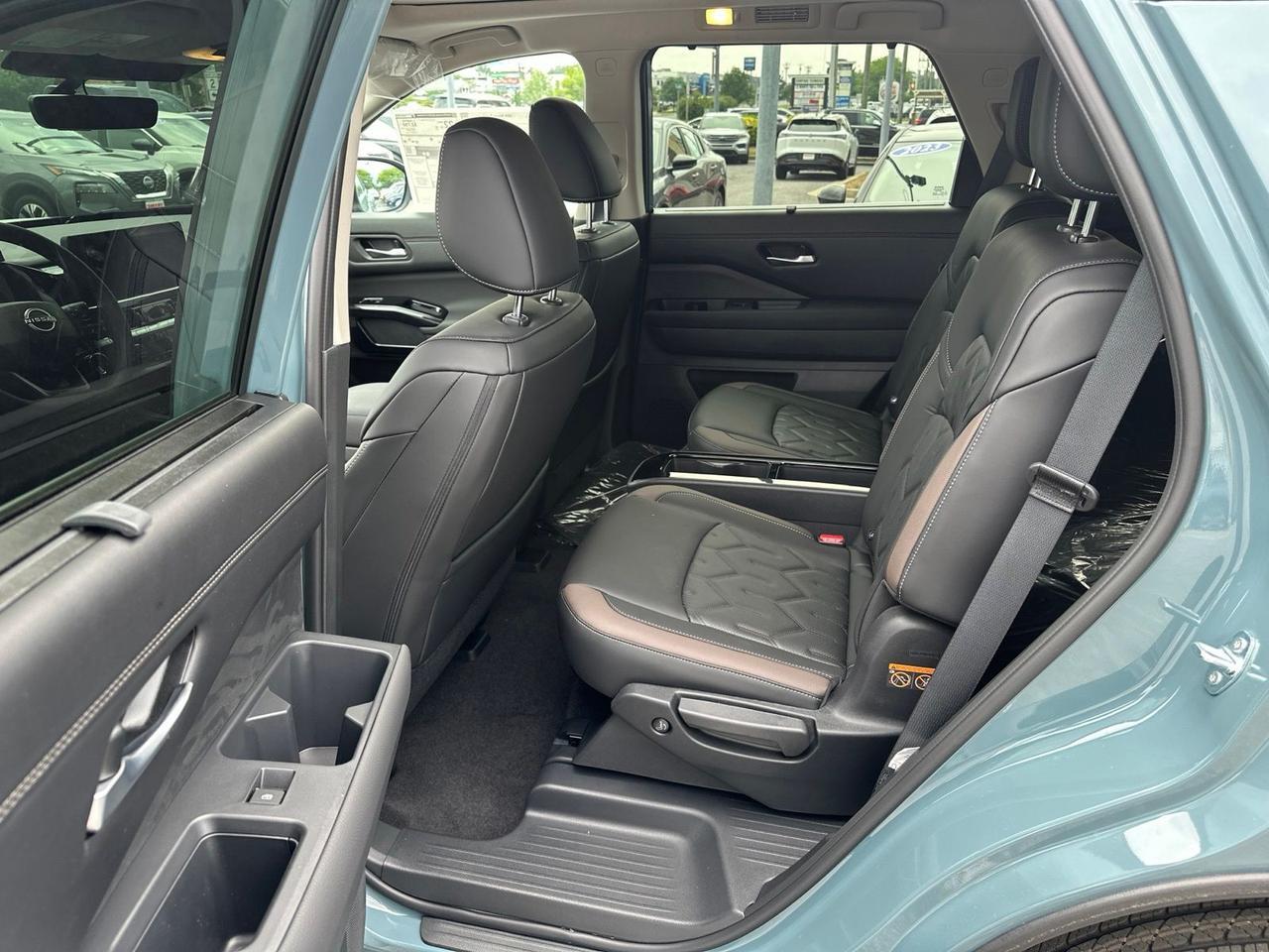 2026 Nissan Pathfinder Platinum Glen Burnie MD