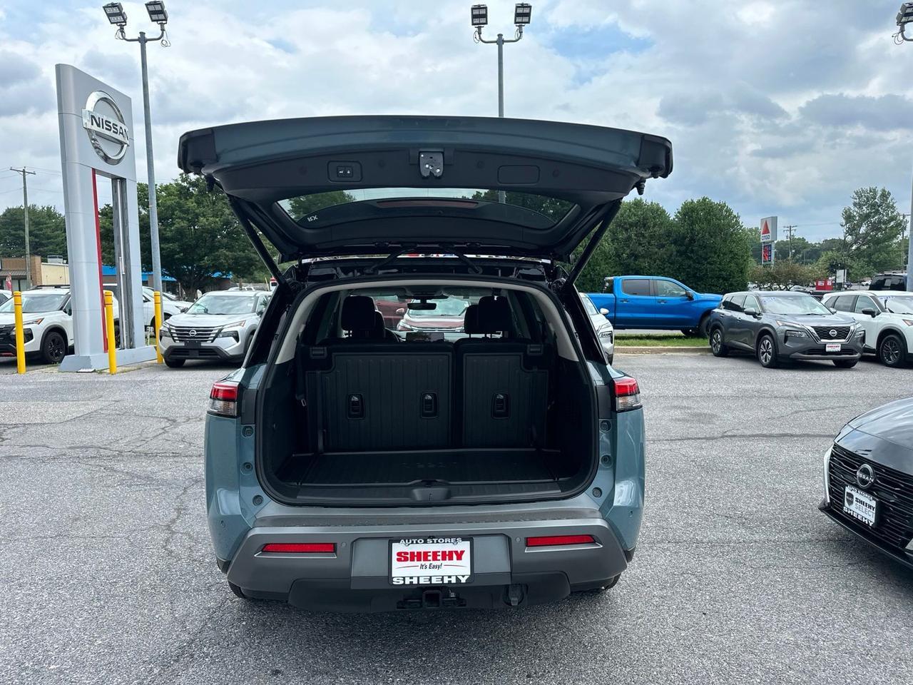 2026 Nissan Pathfinder Platinum Glen Burnie MD