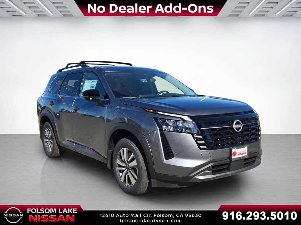 2026 Nissan Pathfinder SL