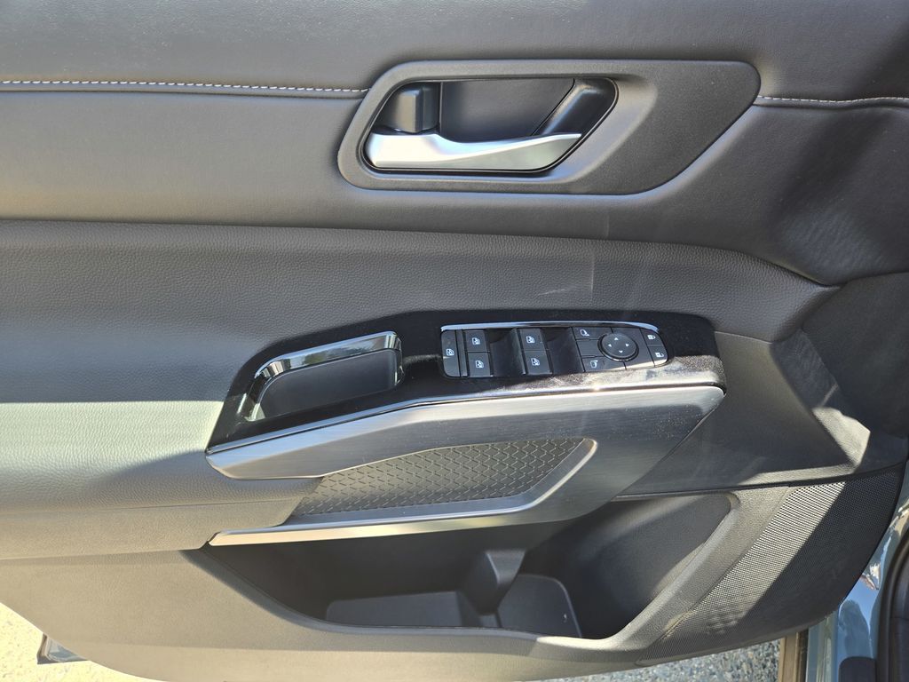 2026 Nissan Pathfinder SL Folsom CA