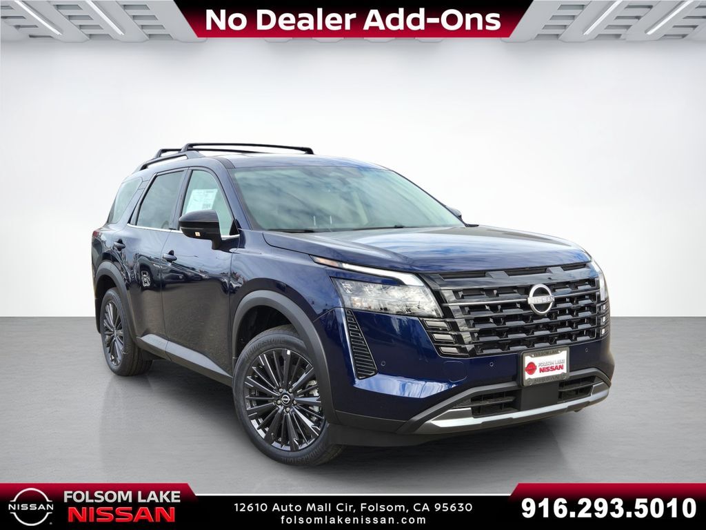 2026 Nissan Pathfinder SL