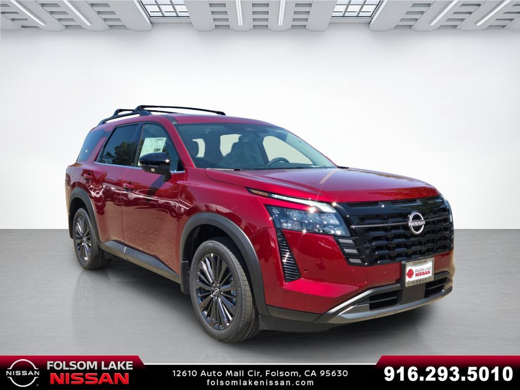 2026 Nissan Pathfinder SL