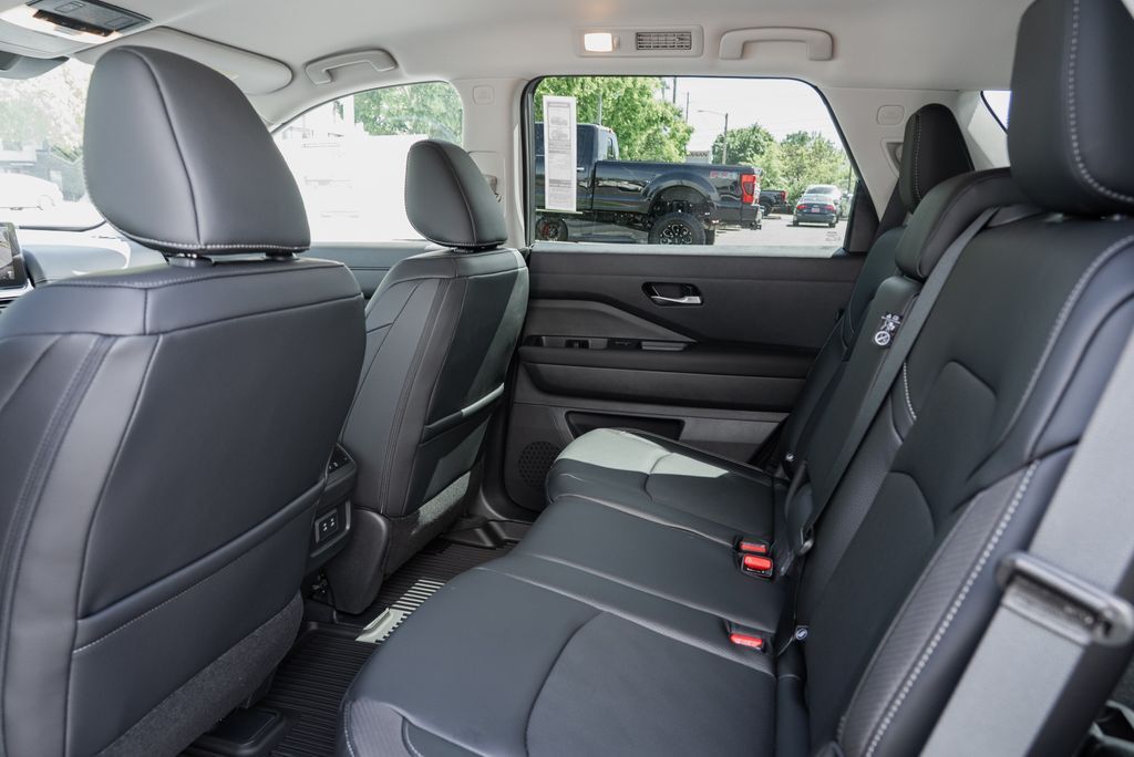 2026 Nissan Pathfinder SL Beaverton OR