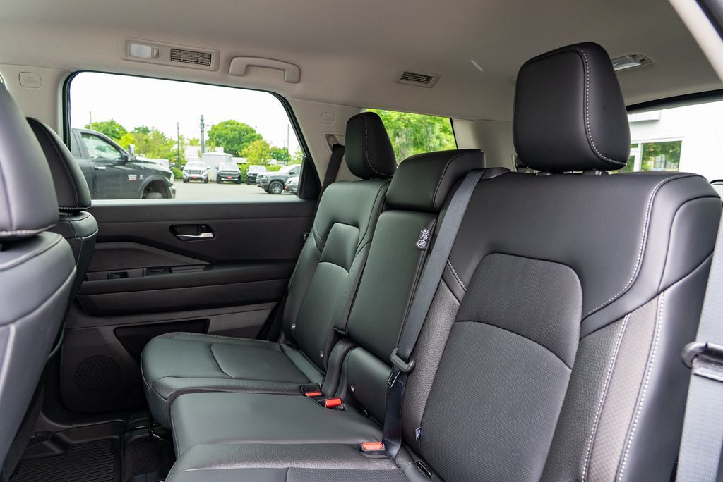 2026 Nissan Pathfinder SL Beaverton OR