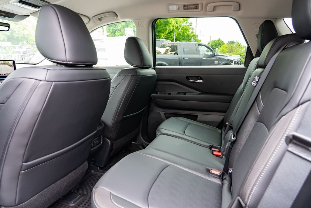 2026 Nissan Pathfinder SL Beaverton OR