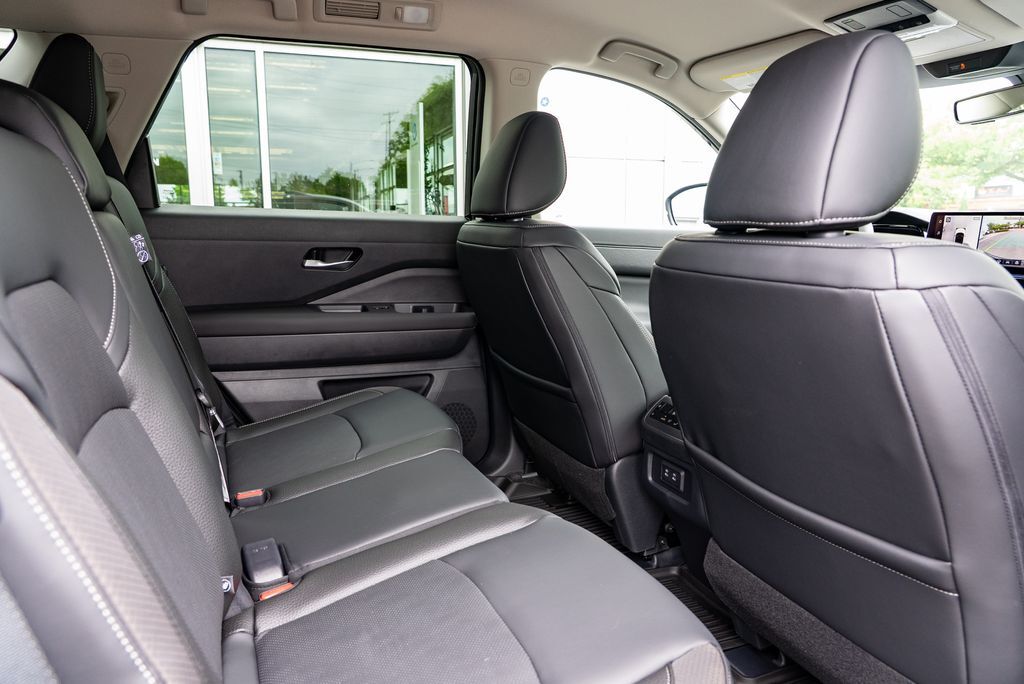 2026 Nissan Pathfinder SL Beaverton OR