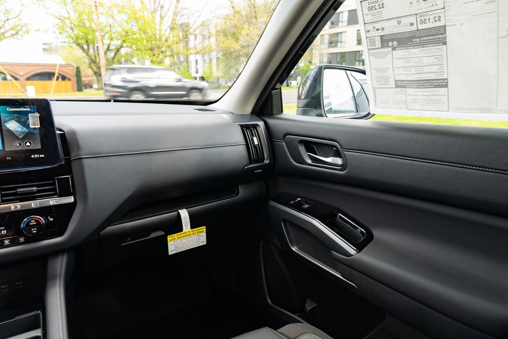 2026 Nissan Pathfinder SL Beaverton OR