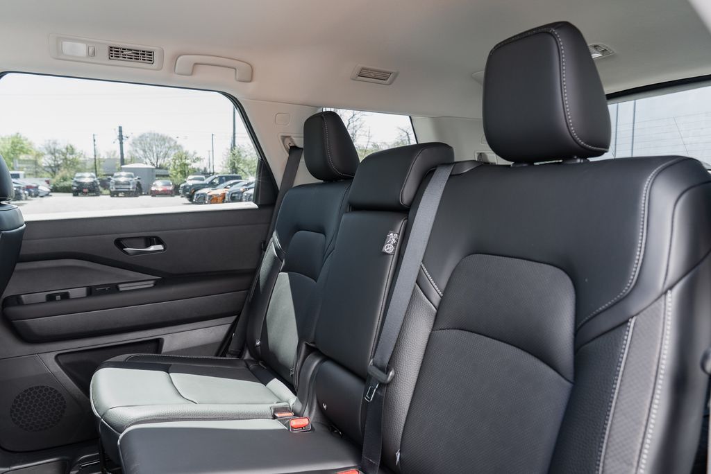 2026 Nissan Pathfinder SL Beaverton OR