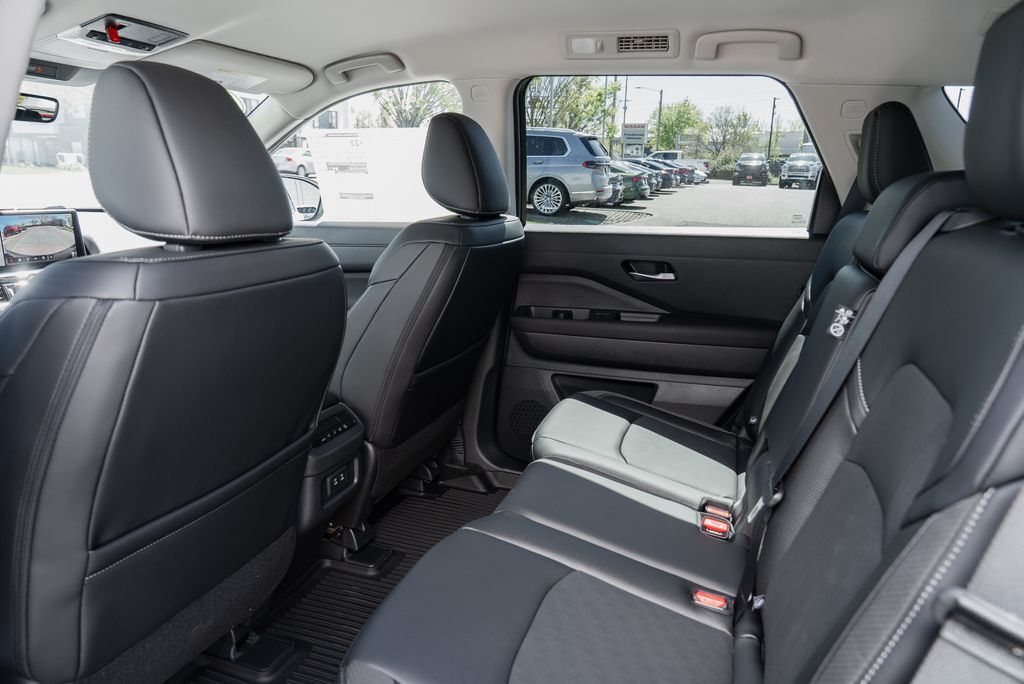2026 Nissan Pathfinder SL Beaverton OR