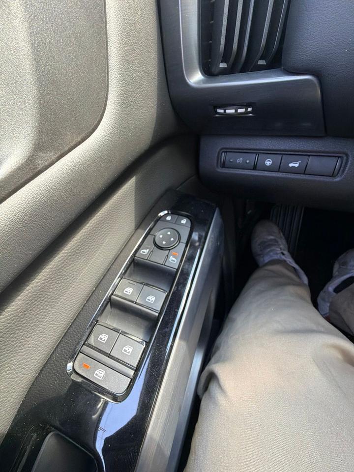 2026 Nissan Pathfinder SL Glen Burnie MD