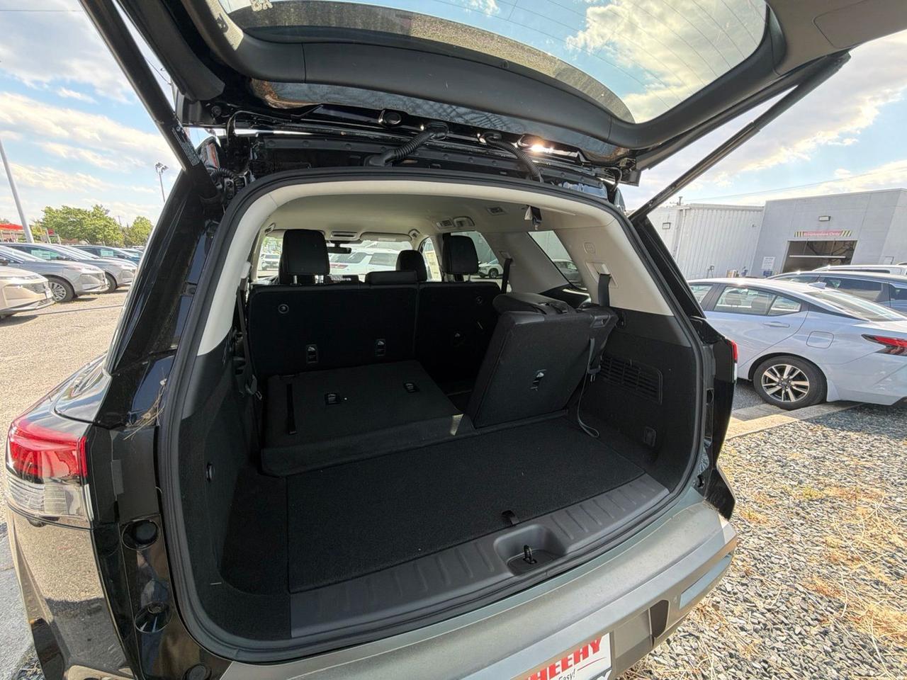 2026 Nissan Pathfinder SL Glen Burnie MD