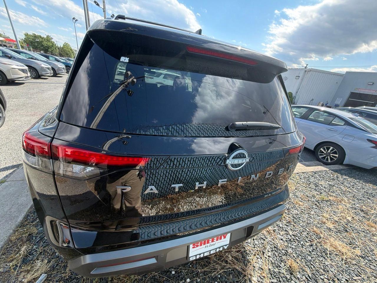2026 Nissan Pathfinder SL Glen Burnie MD
