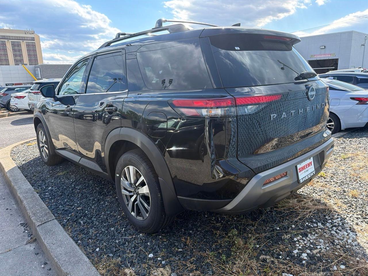 2026 Nissan Pathfinder SL Glen Burnie MD