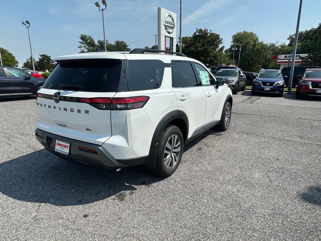 2026 Nissan Pathfinder SL Glen Burnie MD