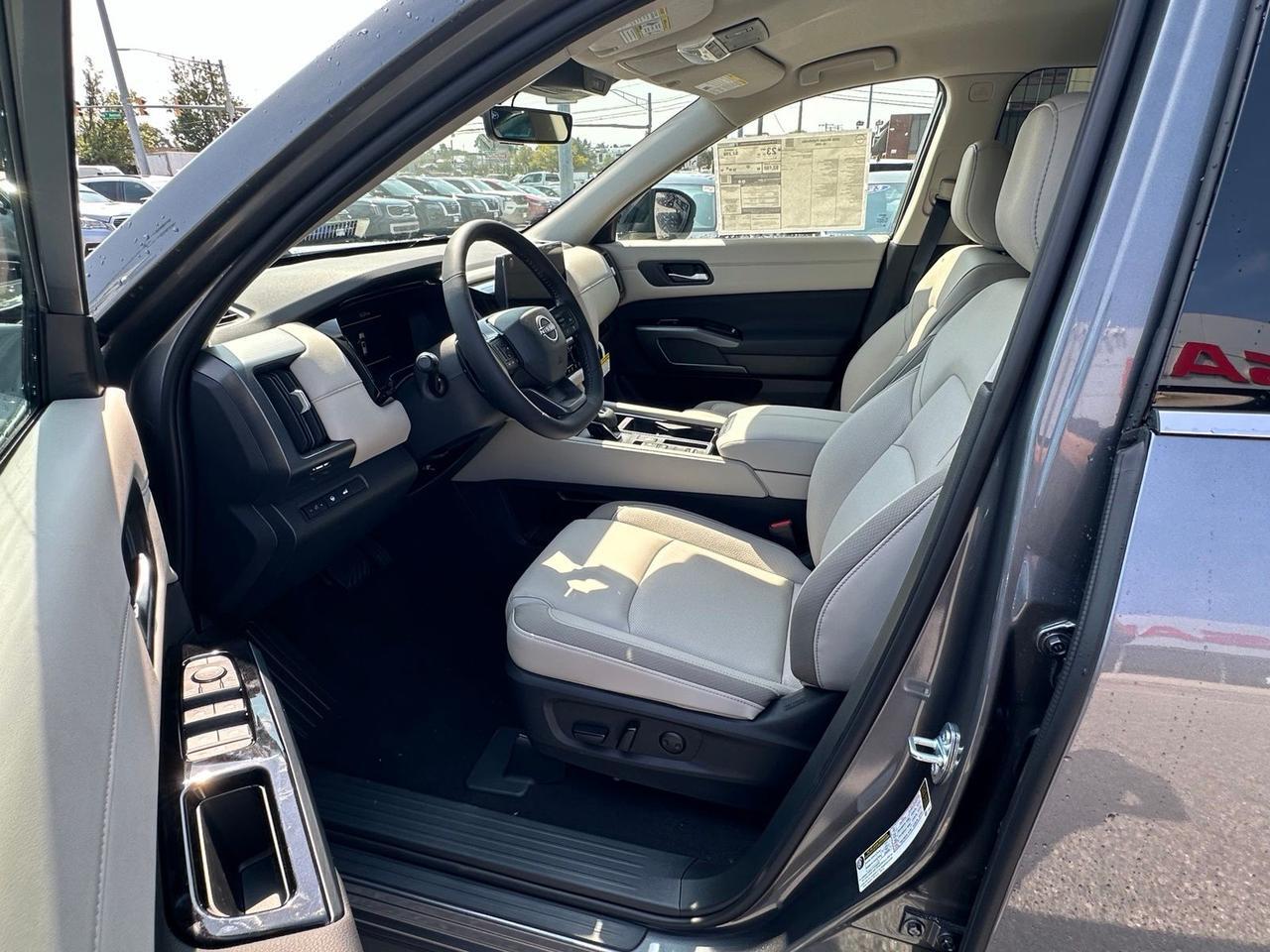 2026 Nissan Pathfinder SL Glen Burnie MD