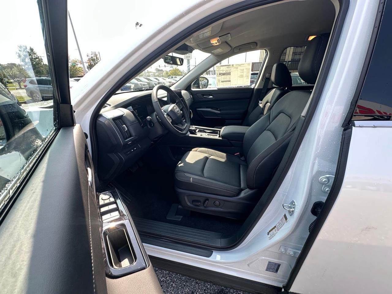 2026 Nissan Pathfinder SL Glen Burnie MD