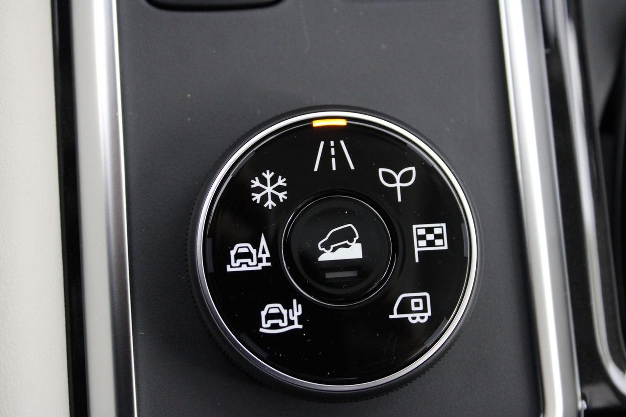 2026 Nissan Pathfinder SL Glen Burnie MD