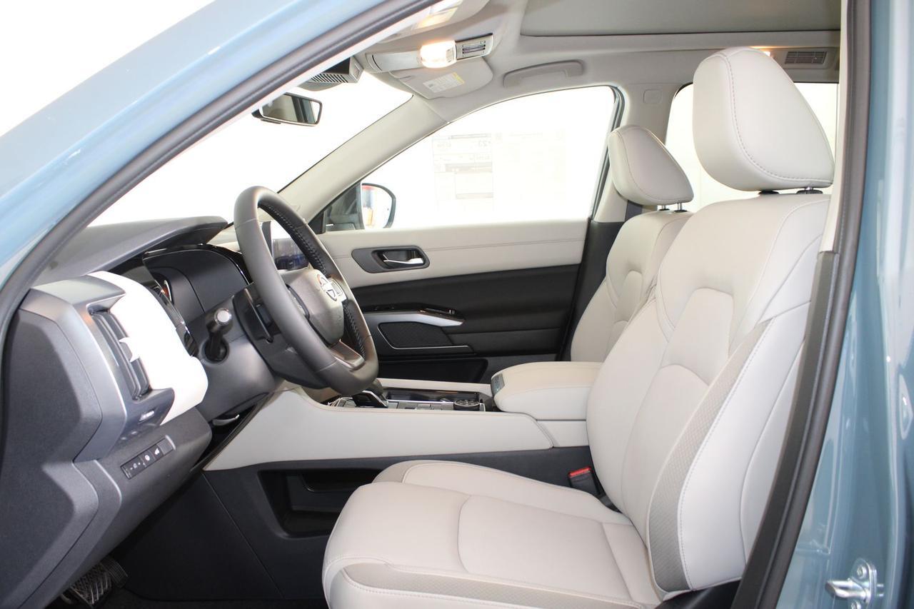 2026 Nissan Pathfinder SL Glen Burnie MD