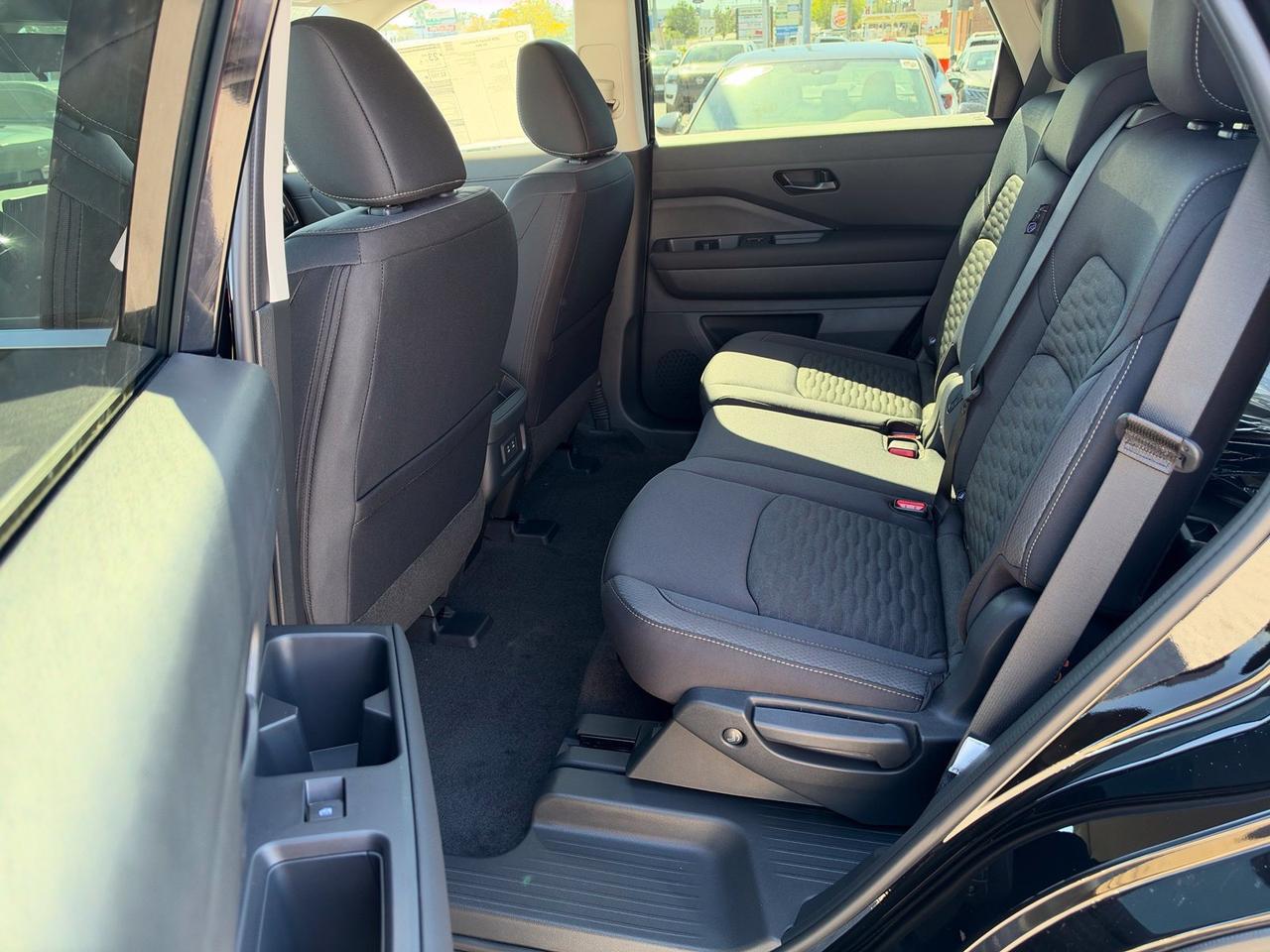 2026 Nissan Pathfinder SL Glen Burnie MD