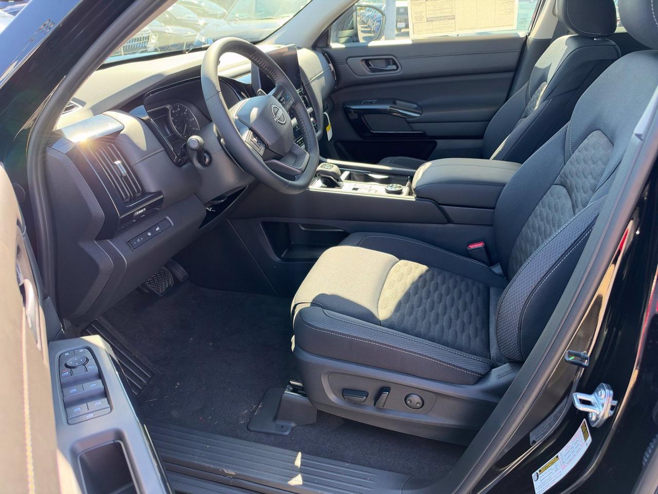 2026 Nissan Pathfinder SL Glen Burnie MD