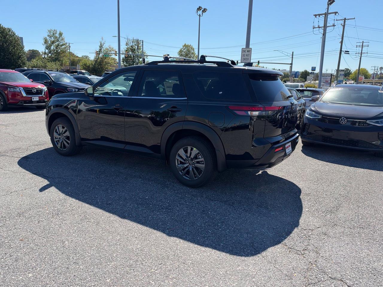 2026 Nissan Pathfinder SL Glen Burnie MD