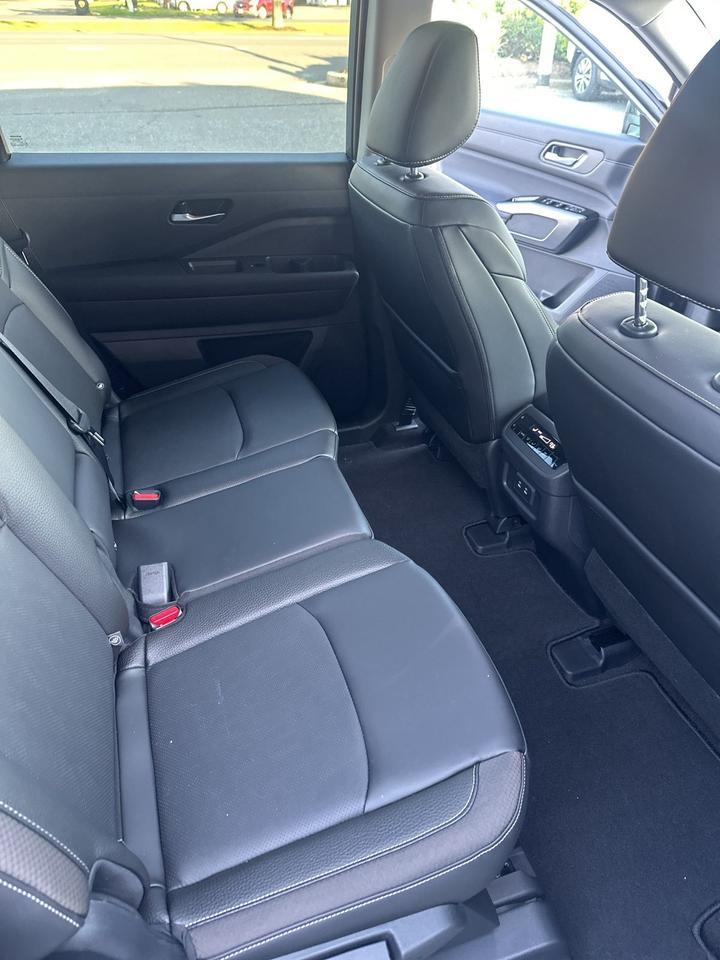 2026 Nissan Pathfinder SL Glen Burnie MD