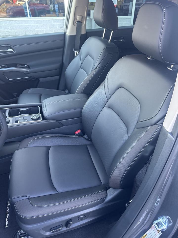 2026 Nissan Pathfinder SL Glen Burnie MD