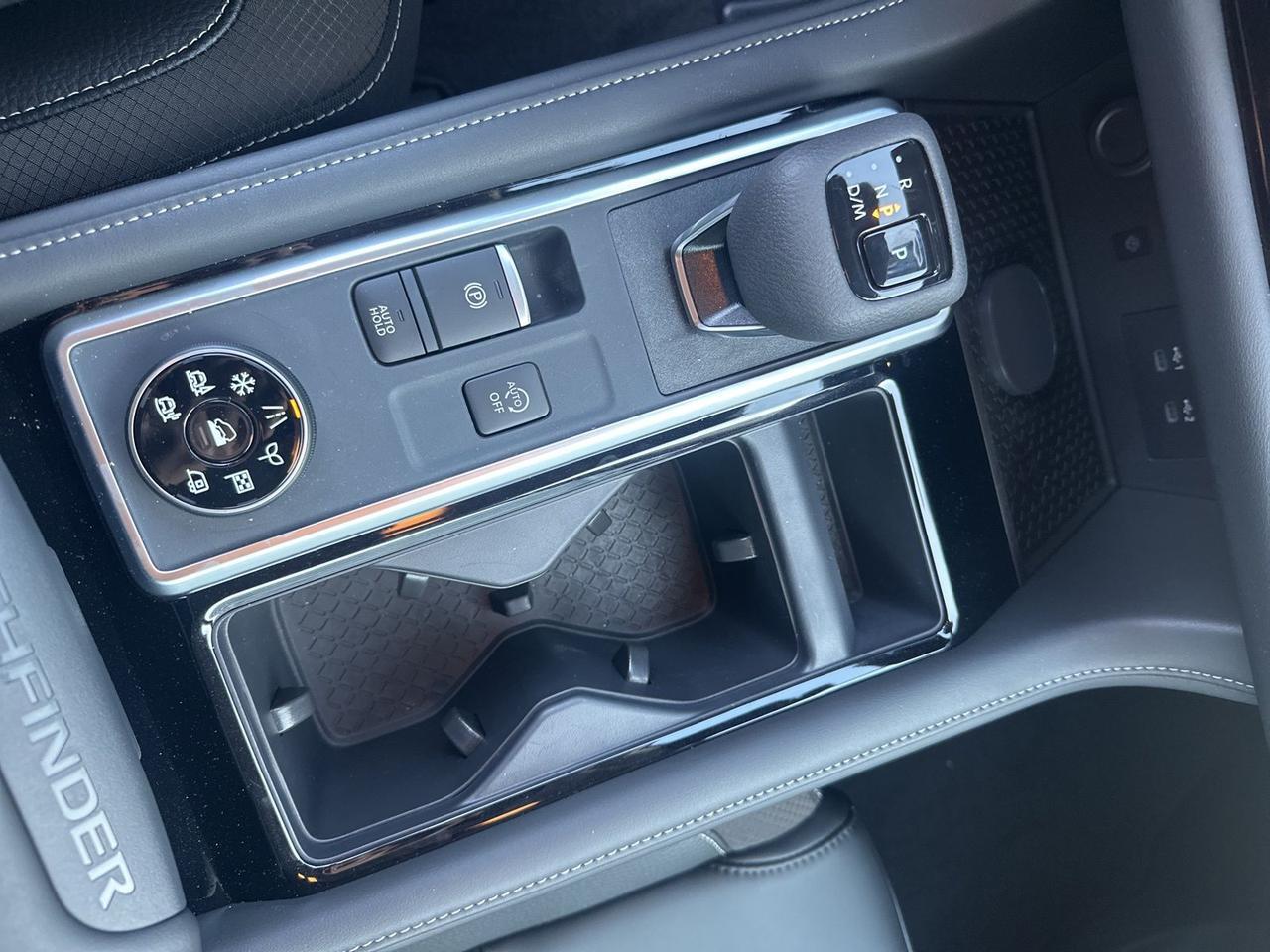 2026 Nissan Pathfinder SL Glen Burnie MD