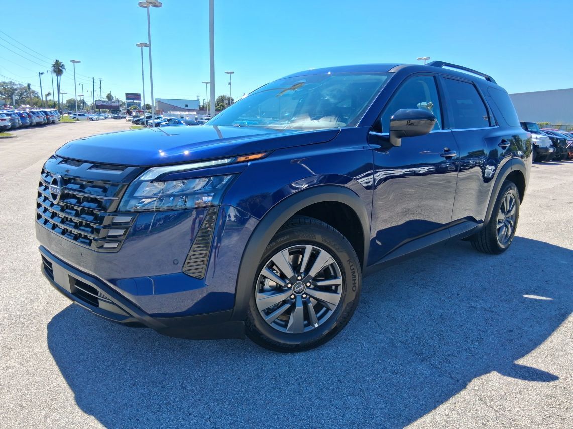 2026 Nissan Pathfinder SV Sport Utility 4D