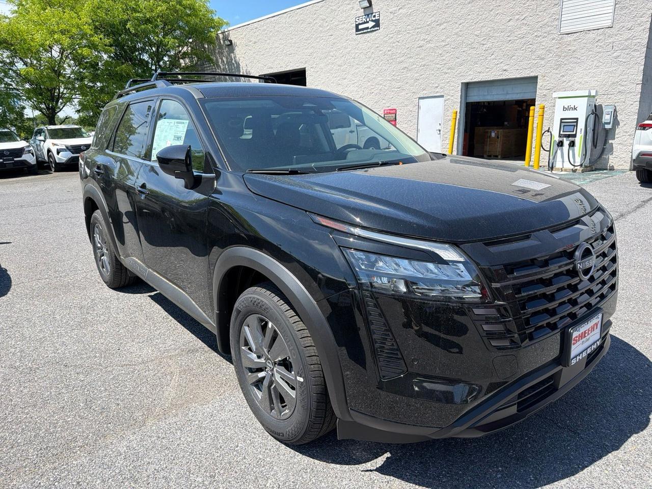 2026 Nissan Pathfinder SV